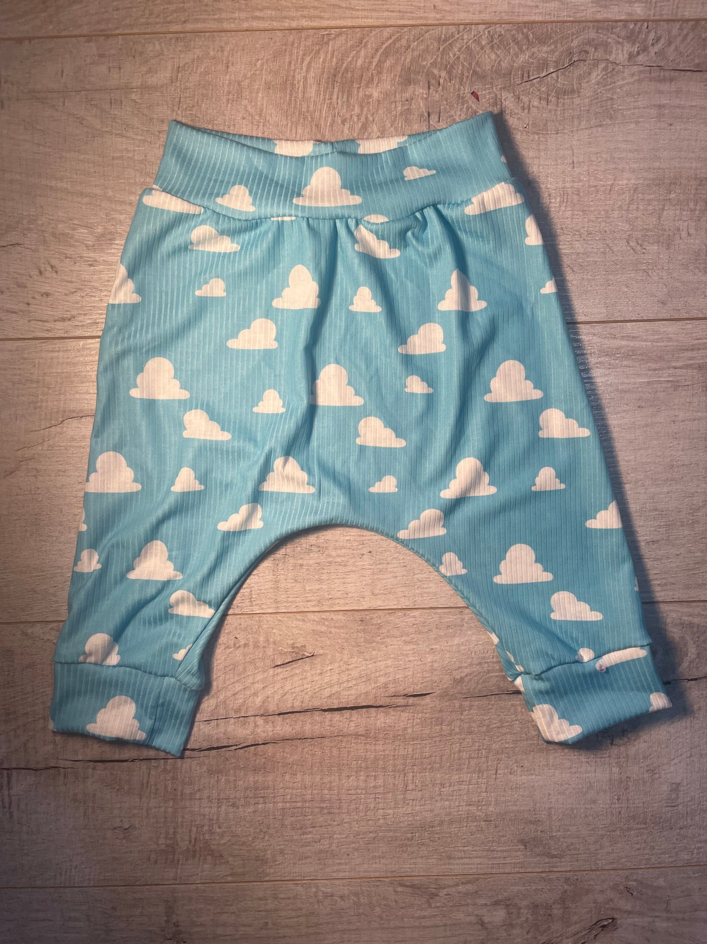 4T Blue Clouds Grunge Shorts
