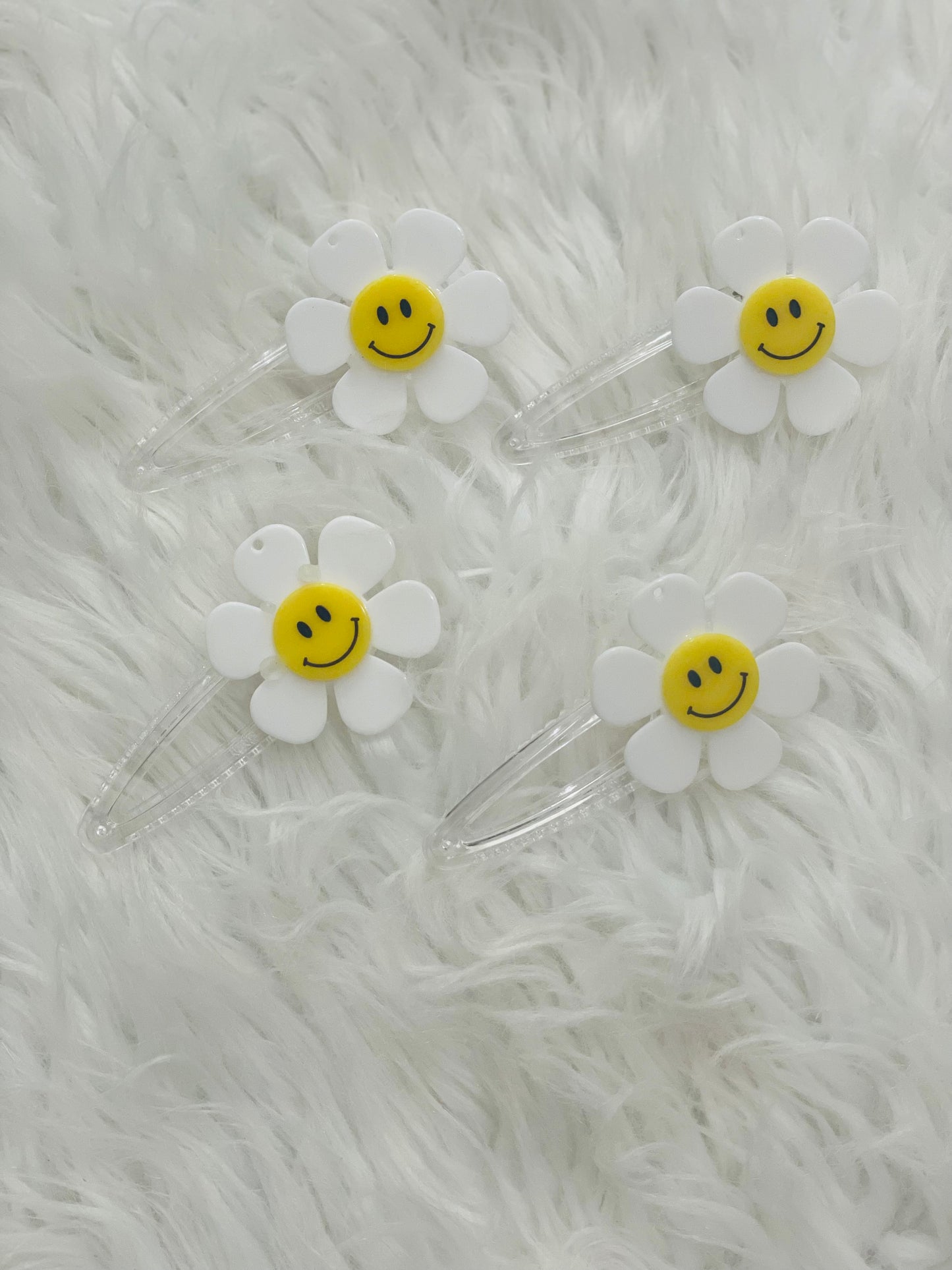 Oversized Daisy Flower Clip