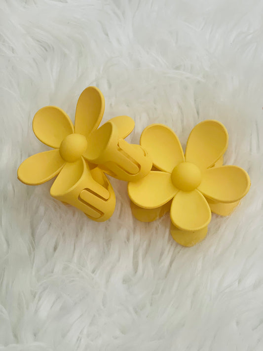 Oversized Yellow Flower Clip