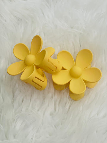 Oversized Yellow Flower Clip